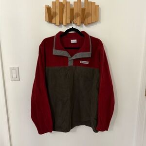 Columbia Men's Red and Black fleece, Size Medium